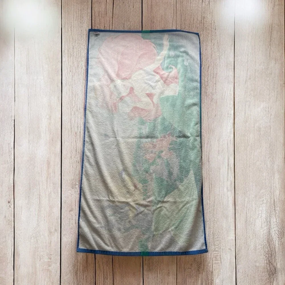 The Little Mermaid Ariel Disney Store Beach Towel Flounder Sebastian